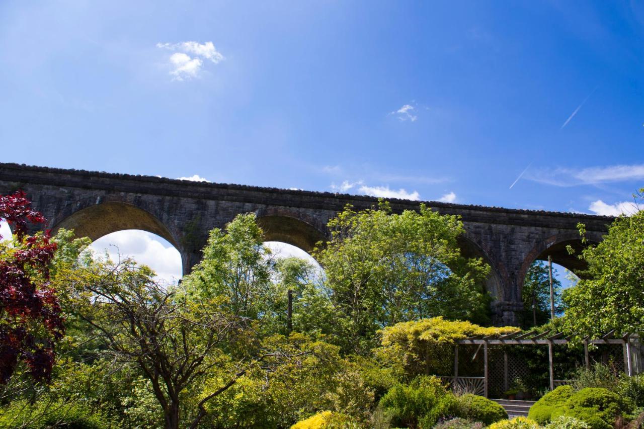 ميرثير تيدفيل The Grange Guesthouse, Cefn-Coed المظهر الخارجي الصورة